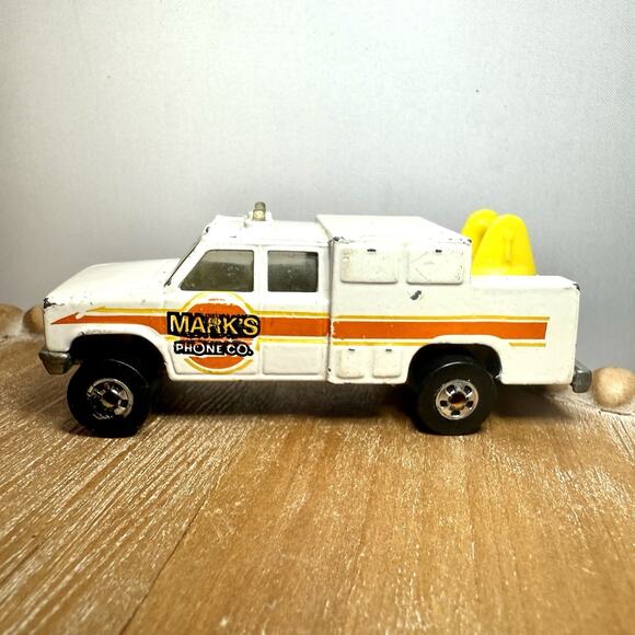Hot Wheels Service Vehicles Lot - US Mail Truck, Phone Truck, Flatbed Vintage - Picture 4 of 15